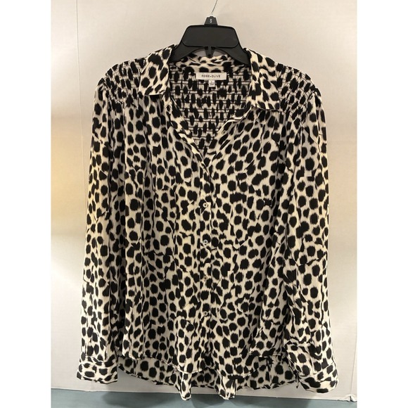 Rose & Olive Tops - Rose & Olive Womens L Leopard Priint Button Front Blouse Smocked Yoke Top‎